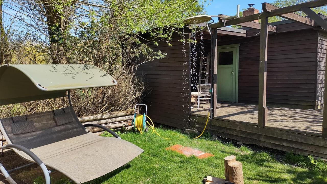 Grosse Wohnung / Haushaelfte In Peetzig Am See Ангермюнде Екстериор снимка