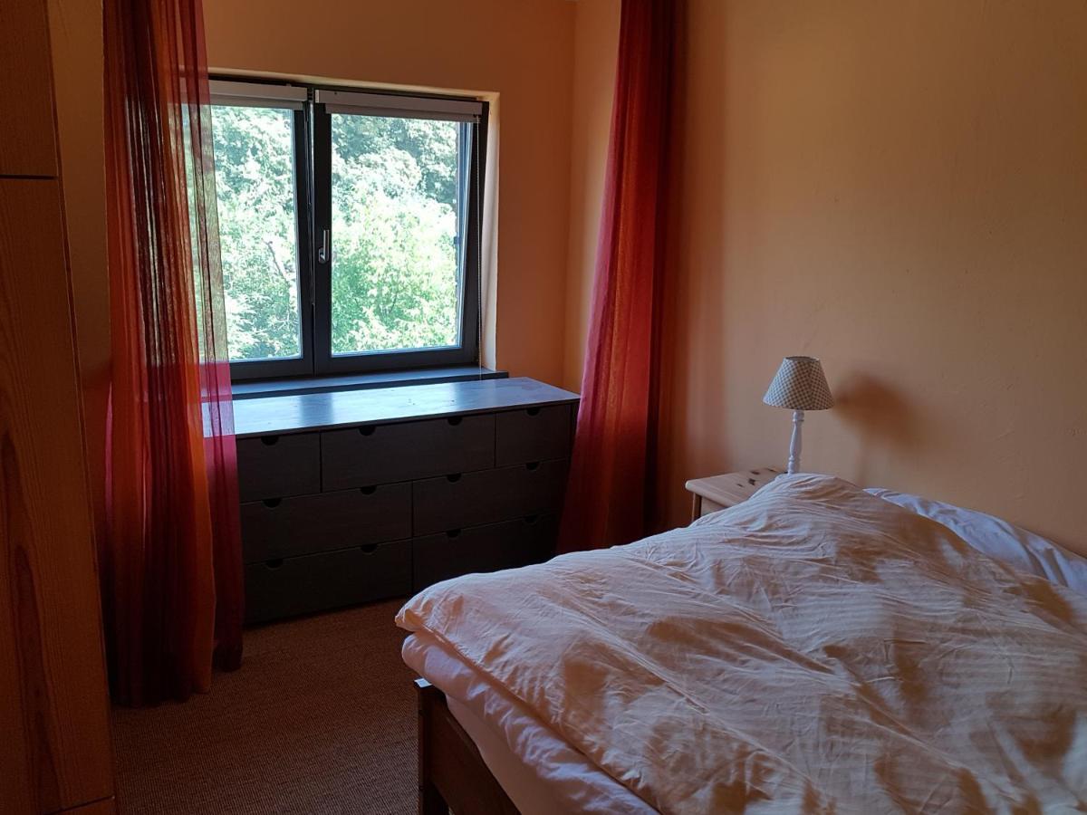 Grosse Wohnung / Haushaelfte In Peetzig Am See Ангермюнде Екстериор снимка